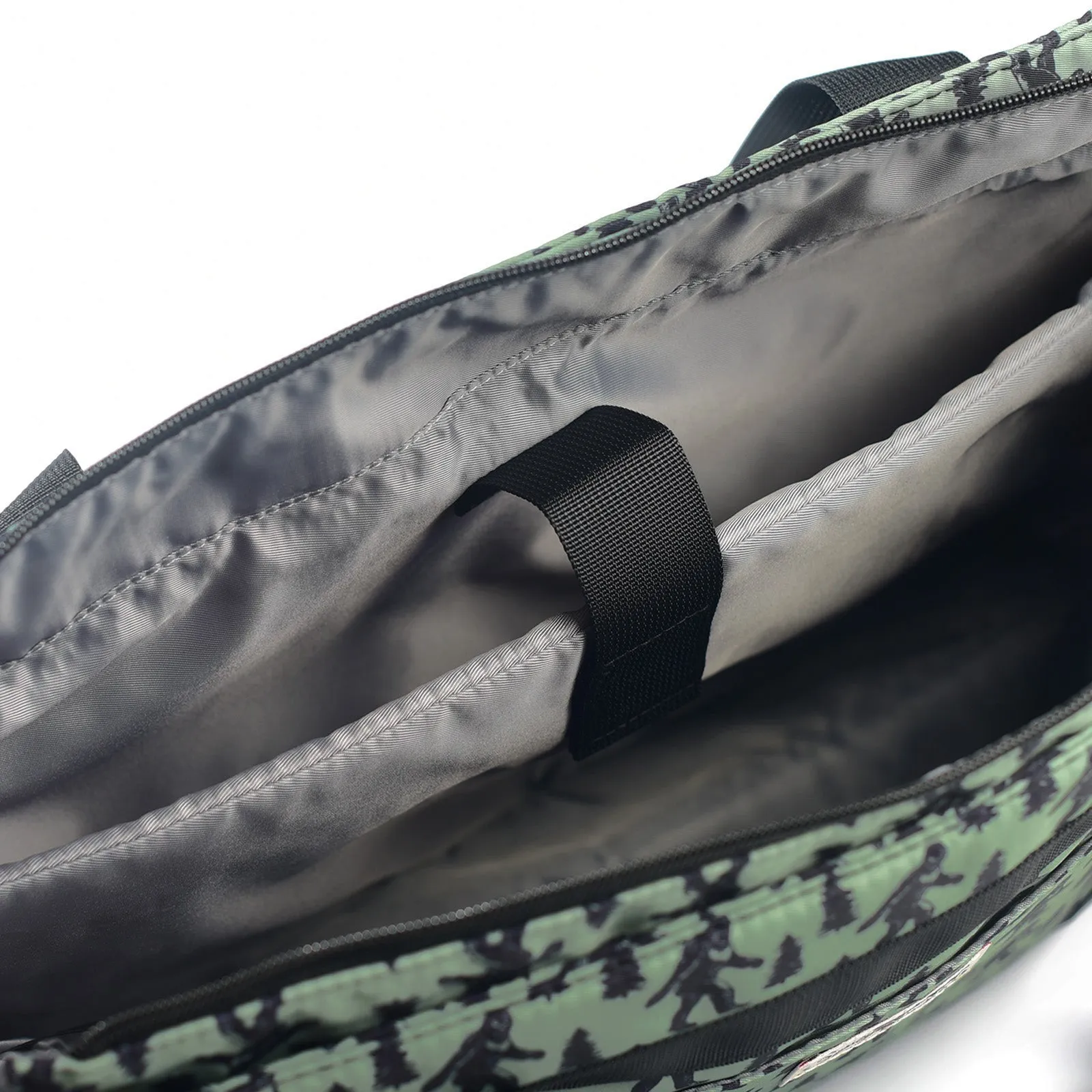 Bigfoot (Sage) Large Venture Tote