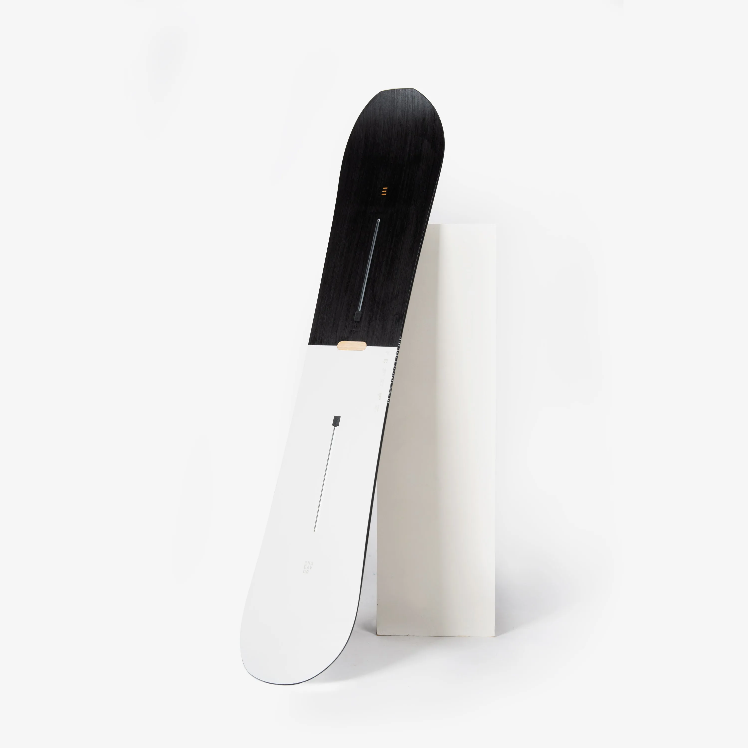 Endeavor Pioneer x Bensen Snowboard
