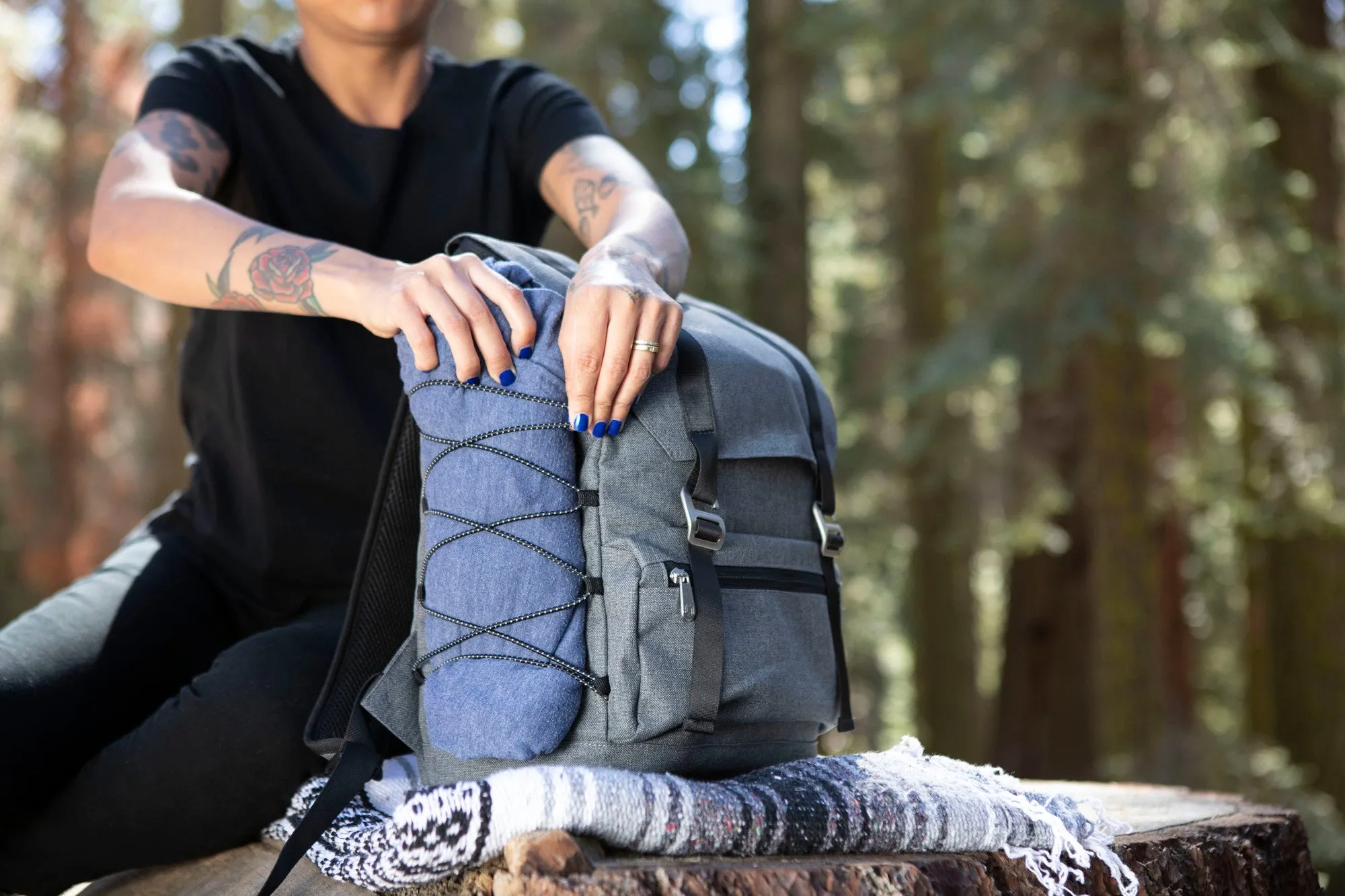 Tampa Bay Lightning - On The Go Traverse Backpack Cooler
