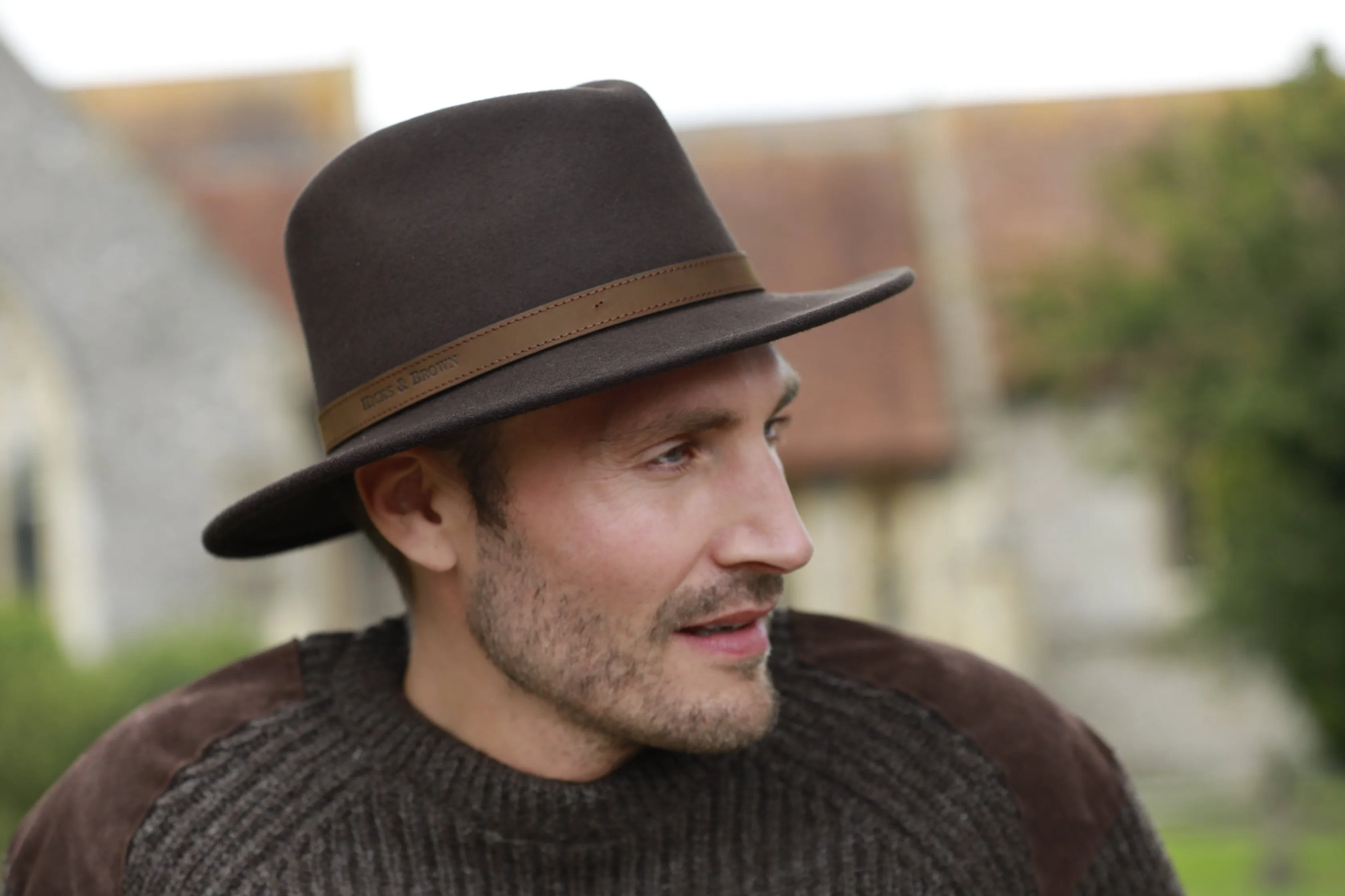 The Suffolk Fedora in Dark Brown (No Feather)